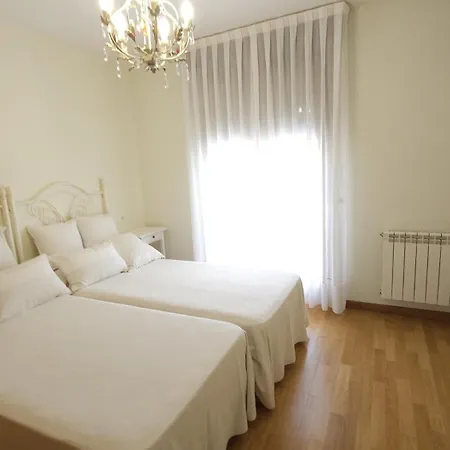 Cuevas De Mar * Cuevas (Llanes)